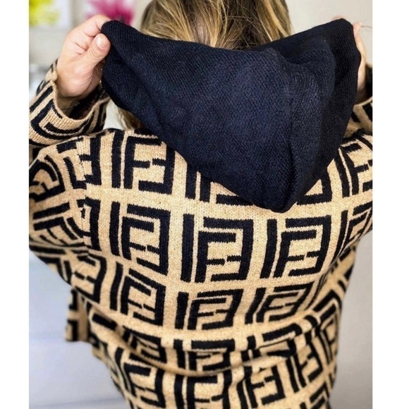 Tan & Black Cropped Sweater w/Hood - Picture 2 of 4